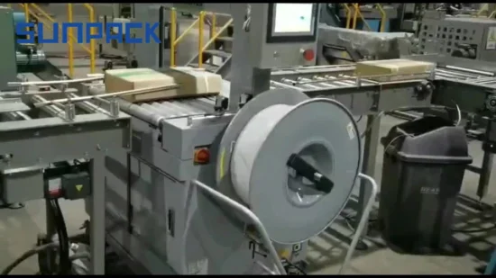 Automatische Hochtisch-Ballenpresse mit Trommel aus Aluminiumlegierung, die Verpackungen für leichte Industrieprodukte transportiert